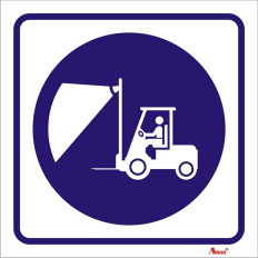 Obrigatória a circulação com luzes acesas